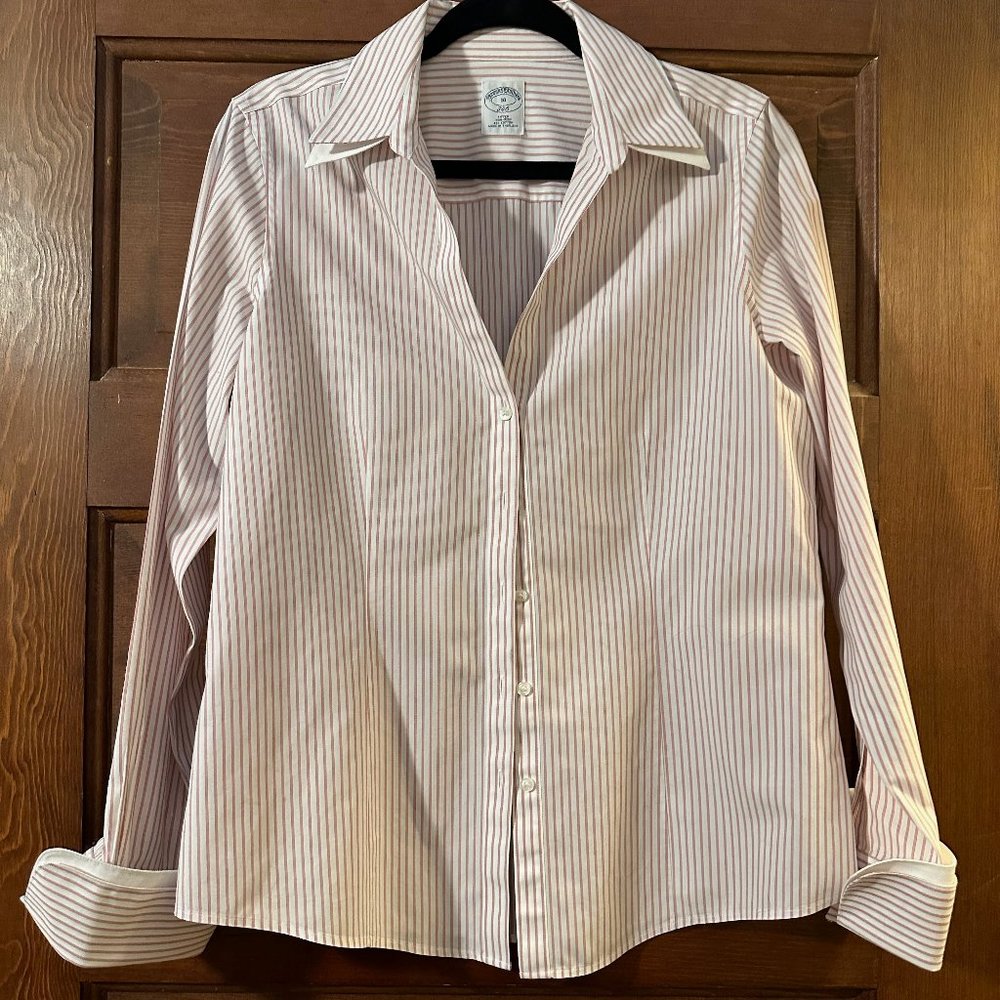 Women's Brooks Brothers Slim Fit Button Down Size Small/10